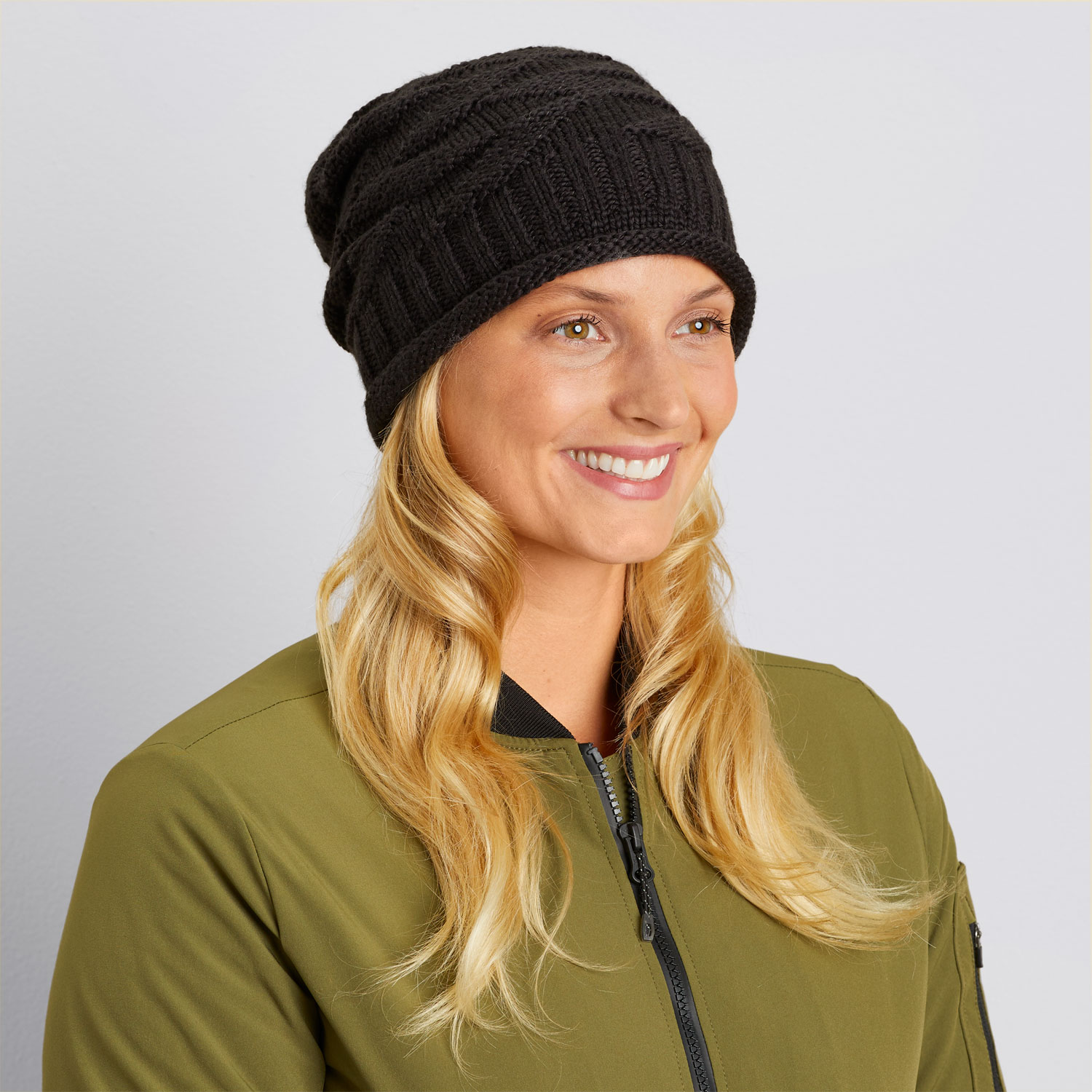 Women's Slouchy Knit Beanie (Black)