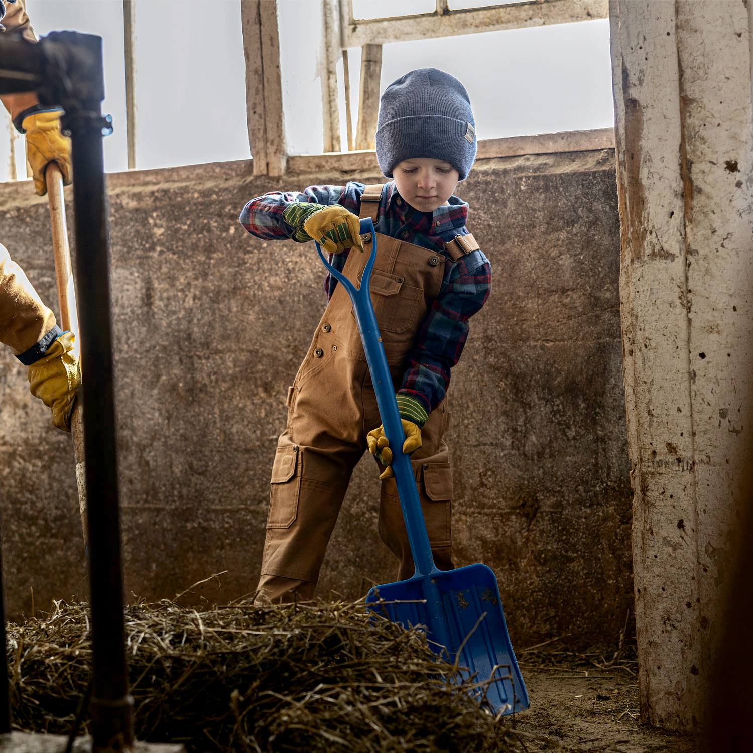 Winter/Holiday Lifestyle ; Kids' apparel